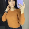 Лонгслив в рубчик цвета карамель