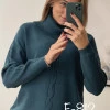 Свитер однотонный с отворотом и спущенным плечом N.Every Day бирюзовый